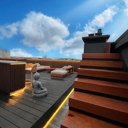 Private Studio Rooftop & Tour Eiffel View Apartment *